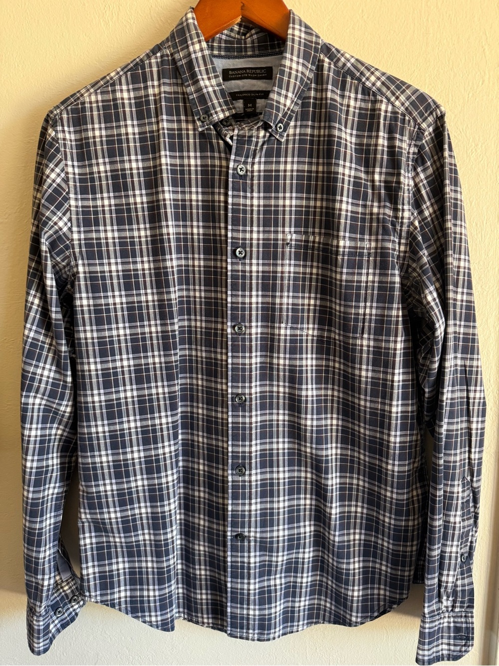 Banana Republic Men's Navy and White Plaid Button-Down Shirt
